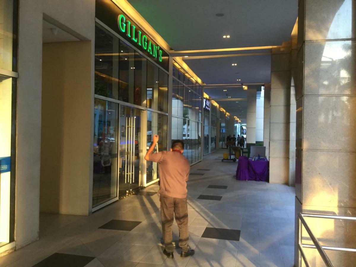 Newport City Condo Near Manila Airport Terminal 3 Bagian luar foto