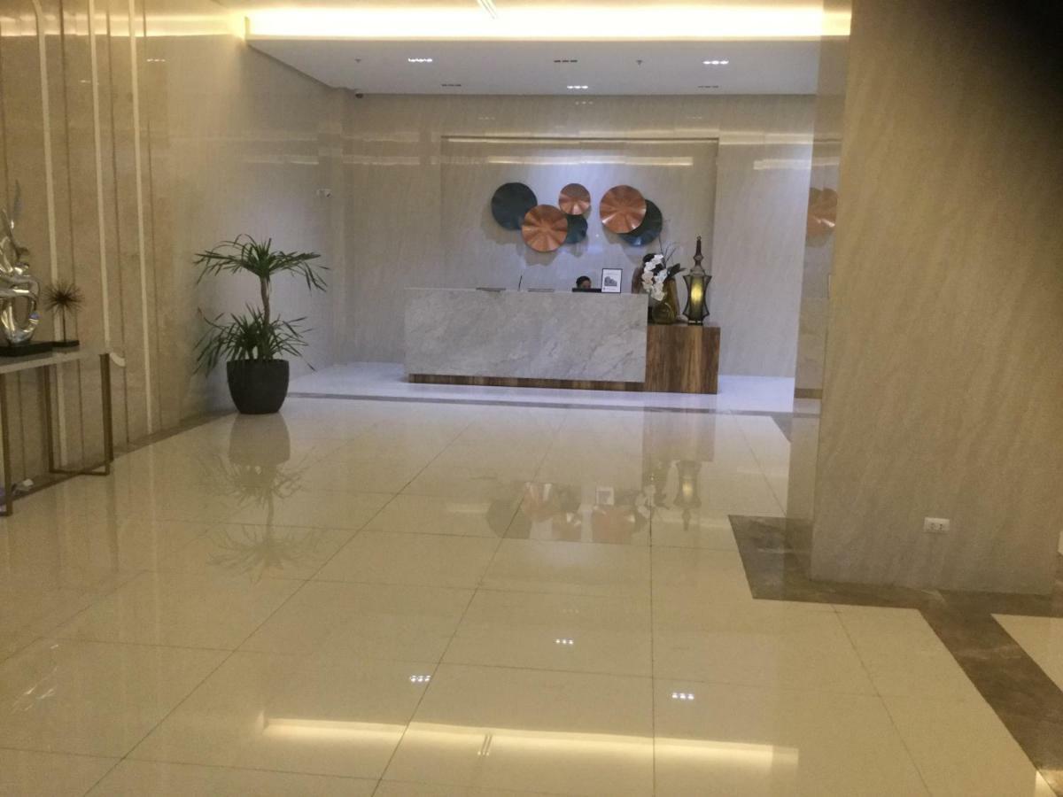 Newport City Condo Near Manila Airport Terminal 3 Bagian luar foto